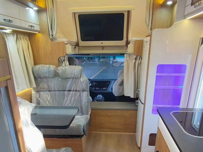 1661476544956699.jpg 吉利新能源房車 (14).jpg